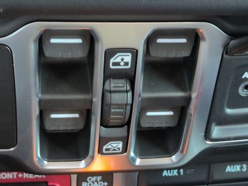 Used 2026 Jeep Wrangler Unlimited Rubicon 392 w/ Quick Order Package 27X Moab AWD/4WD image 24