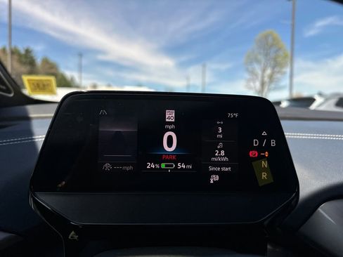 New 2026 Volkswagen ID.4 Pro S Plus AWD/4WD image 8