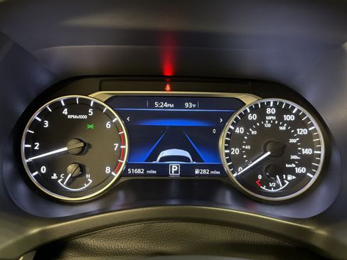 Used 2024 Nissan Sentra SV FWD image 19