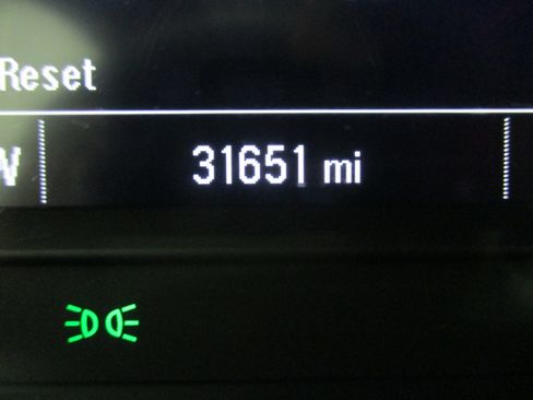 Used 2024 Chevrolet Trax LS image 18