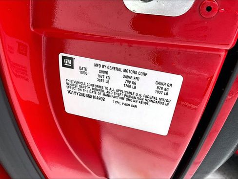 Used 2006 Chevrolet Corvette Coupe w/ Roof Package image 17