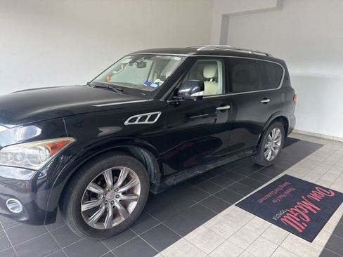 Used 2011 INFINITI QX56 4WD w/ Deluxe Touring Pkg image 1