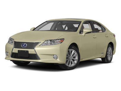 Used 2013 Lexus ES 300h w/ Luxury Pkg