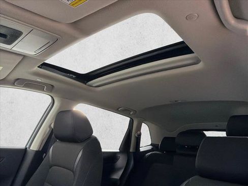 Used 2025 Honda CR-V EX image 2