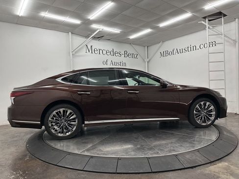 Used 2018 Lexus LS 500 AWD w/ Luxury Package image 4