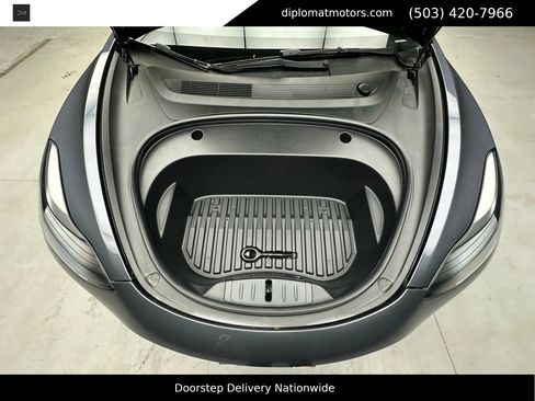 Used 2023 Tesla Model 3 Standard Range image 32