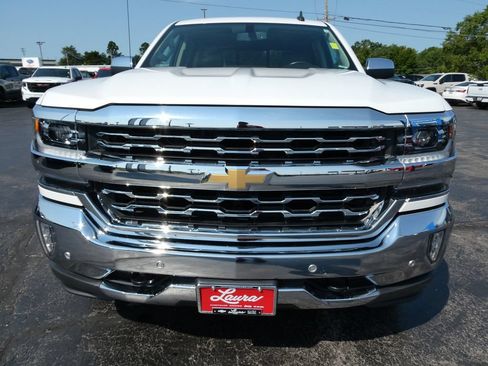 Used 2018 Chevrolet Silverado 1500 LTZ w/ High Desert Package AWD/4WD image 10