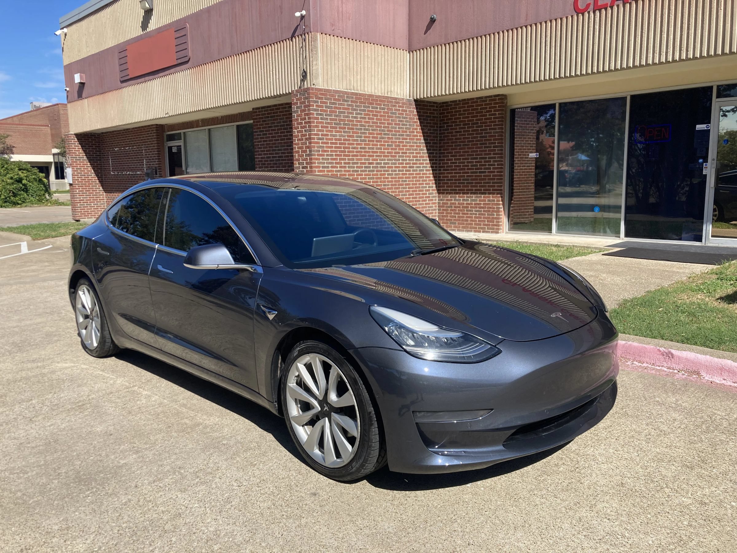 Used 2020 Tesla Model 3 Long Range AWD/4WD image 3