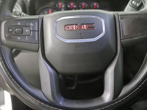 Used 2024 GMC Sierra 2500 Pro w/ Convenience Package image 4