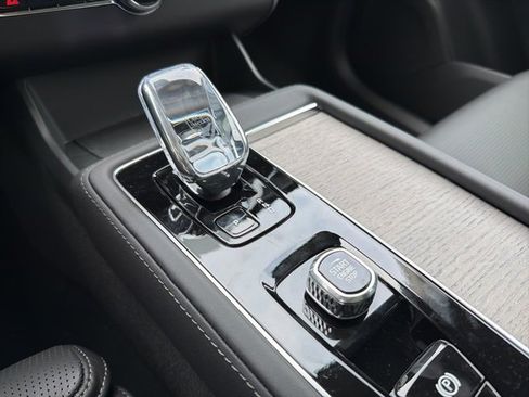 New 2026 Volvo XC90 B6 Ultra image 19