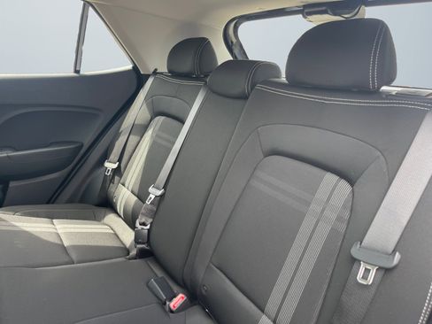 New 2025 Hyundai Venue SEL image 14