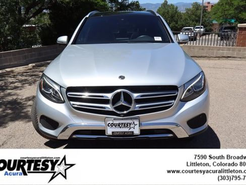 Used 2018 Mercedes-Benz GLC 300 4MATIC image 2