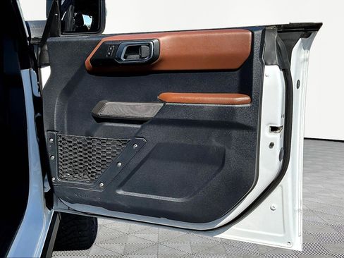 Used 2022 Ford Bronco Outer Banks AWD/4WD image 27