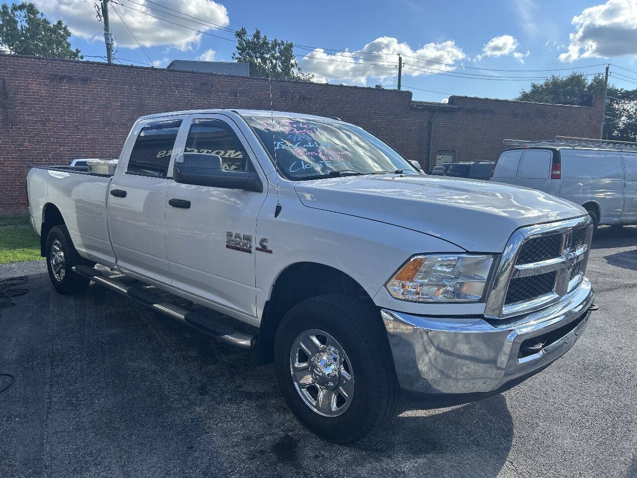 Used 2015 RAM 2500 Tradesman w/ Chrome Appearance Group AWD/4WD image 5
