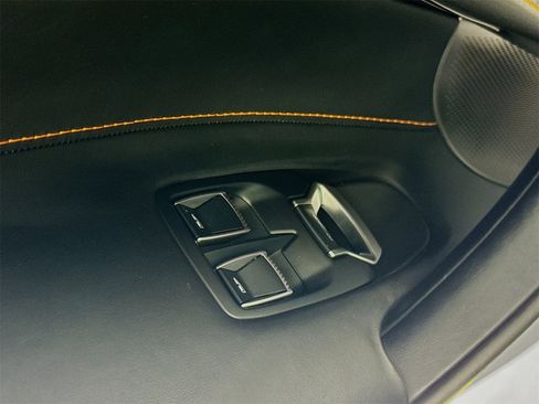 Used 2024 McLaren 750S coupe image 16