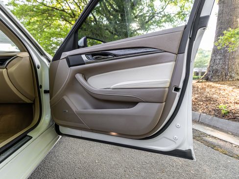 Used 2016 Cadillac CTS Luxury RWD image 30