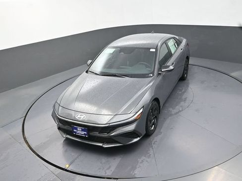 New 2026 Hyundai Elantra Sport FWD image 23