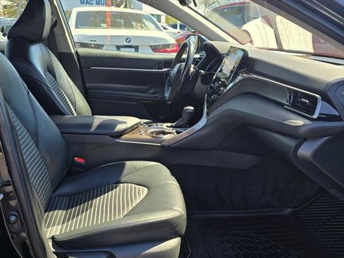 Certified 2022 Toyota Camry SE w/ Convenience Package FWD image 11