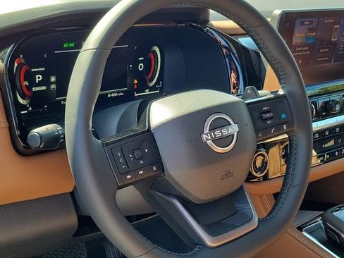 New 2026 Nissan Pathfinder Platinum FWD image 9