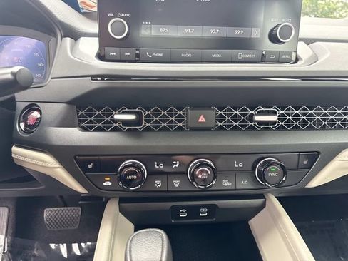 Certified 2024 Honda Accord EX image 25