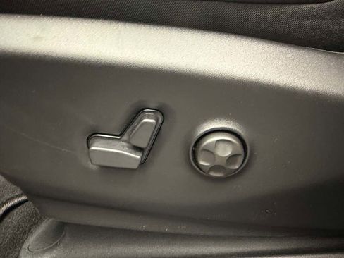 New 2026 Chrysler Pacifica Select image 32