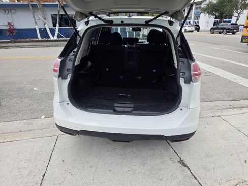 Used 2016 Nissan Rogue SV AWD/4WD image 10