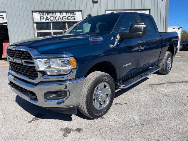 Used 2024 RAM 2500 Big Horn w/ Bed Utility Group AWD/4WD image 3