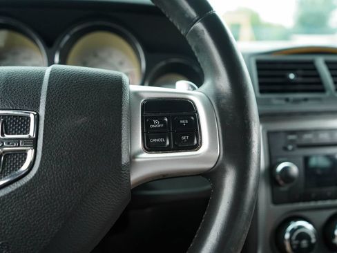 Used 2014 Dodge Challenger R/T RWD image 33