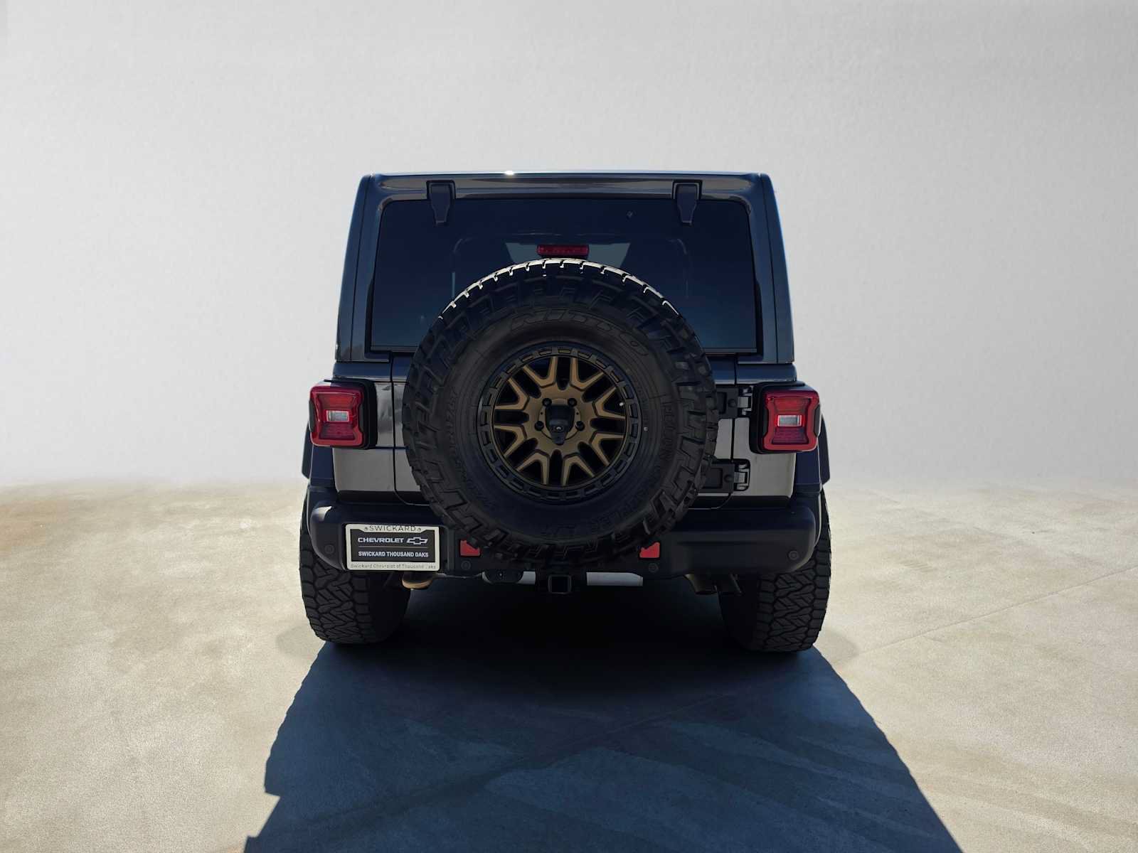 Used 2022 Jeep Wrangler Unlimited Rubicon w/ Xtreme Recon 35" Tire Package AWD/4WD image 4