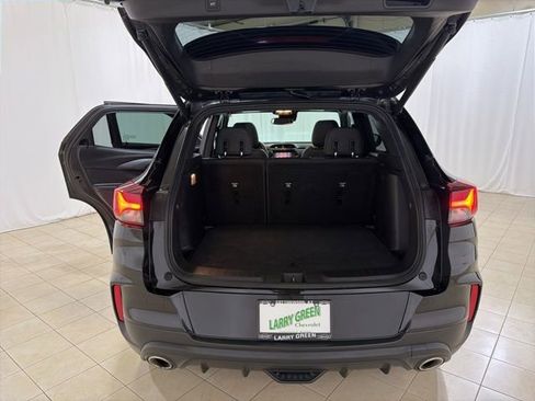 Used 2023 Chevrolet TrailBlazer RS w/ Sun and Liftgate Package image 21