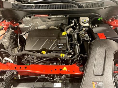 Used 2024 Chevrolet Trax LT image 34