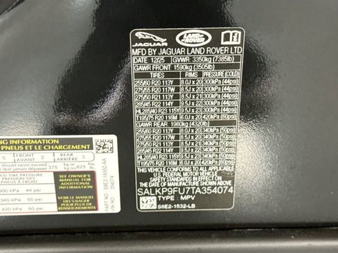 New 2026 Land Rover Range Rover SE image 34