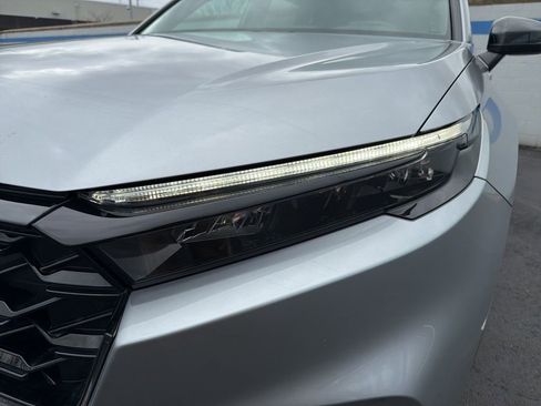 Used 2023 Honda CR-V Sport image 9