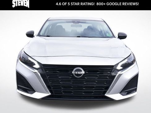 Used 2024 Nissan Altima 2.5 SV image 8