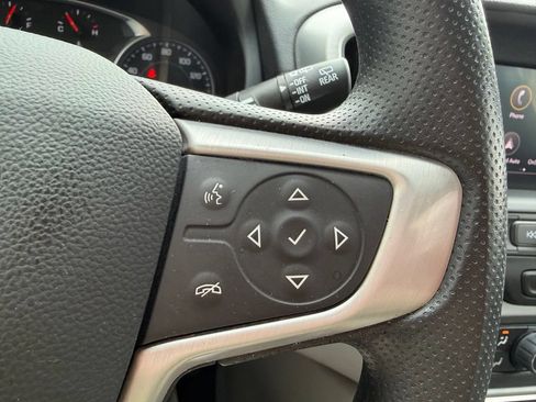 Used 2024 GMC Terrain SLE w/ Driver Convenience Package FWD image 22