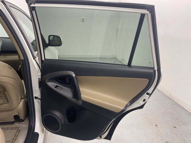 Used 2011 Toyota RAV4 Limited w/ Limited Extra Value Pkg AWD/4WD image 32