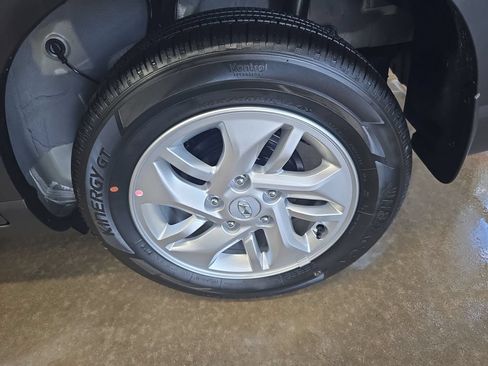 New 2026 Hyundai Venue SE FWD image 34
