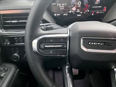 Used 2026 GMC Yukon Denali AWD/4WD image 24