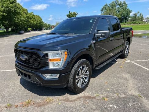 Used 2022 Ford F150 XL w/ STX Appearance Package AWD/4WD image 5
