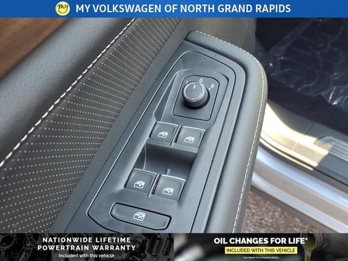 New 2026 Volkswagen Atlas SE image 5