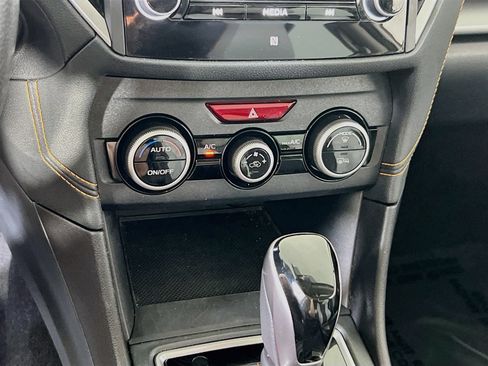 Used 2023 Subaru Crosstrek 2.5i Limited w/ Moonroof Package AWD/4WD image 15