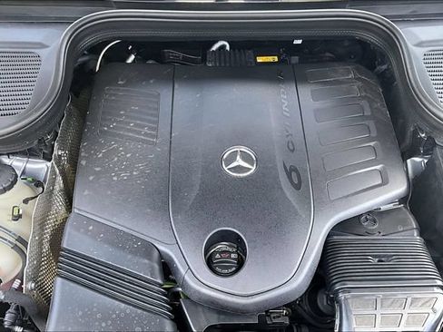 Used 2025 Mercedes-Benz GLS 450 4MATIC image 30