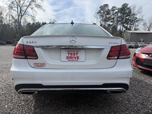 Used 2014 Mercedes-Benz E 350 4MATIC Sedan image 4