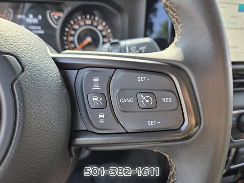 Used 2024 Jeep Wrangler Unlimited Sport AWD/4WD image 28