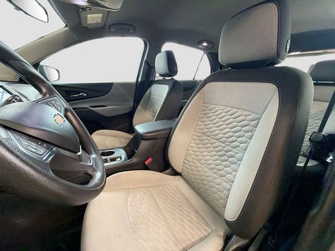Used 2020 Chevrolet Equinox LS image 19