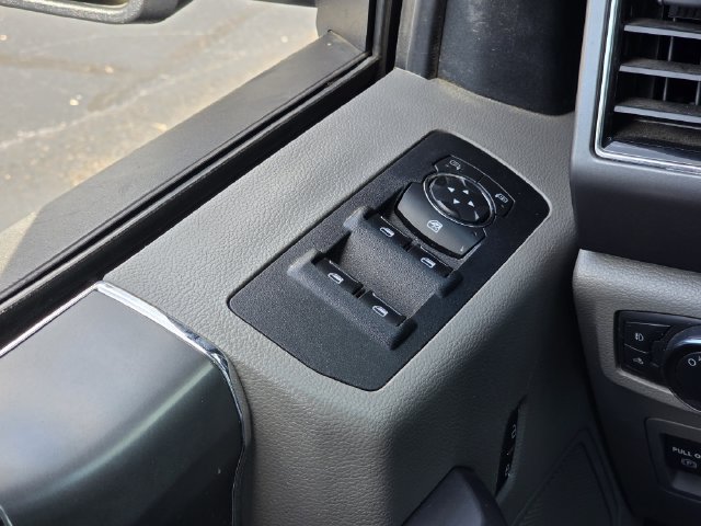 Certified 2019 Ford F150 XLT w/ Equipment Group 302A Luxury AWD/4WD image 17