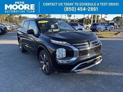 Used 2025 Mitsubishi Outlander SE