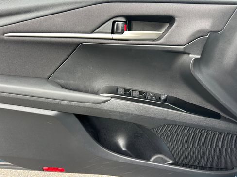 Used 2025 Toyota Camry LE FWD image 30