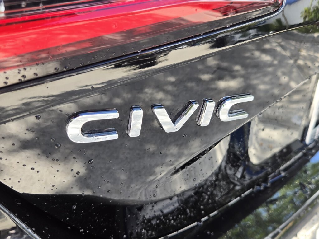 Certified 2024 Honda Civic Sport Touring image 13