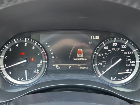 Used 2020 Toyota Highlander Platinum image 9